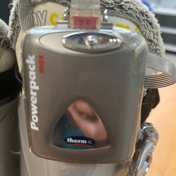 Salomon Irony 6 Women's Downhill Ski Boots 23.0 US 5.5 🎿 W/ Thermic Boot Heaters - Picture 8 of 12